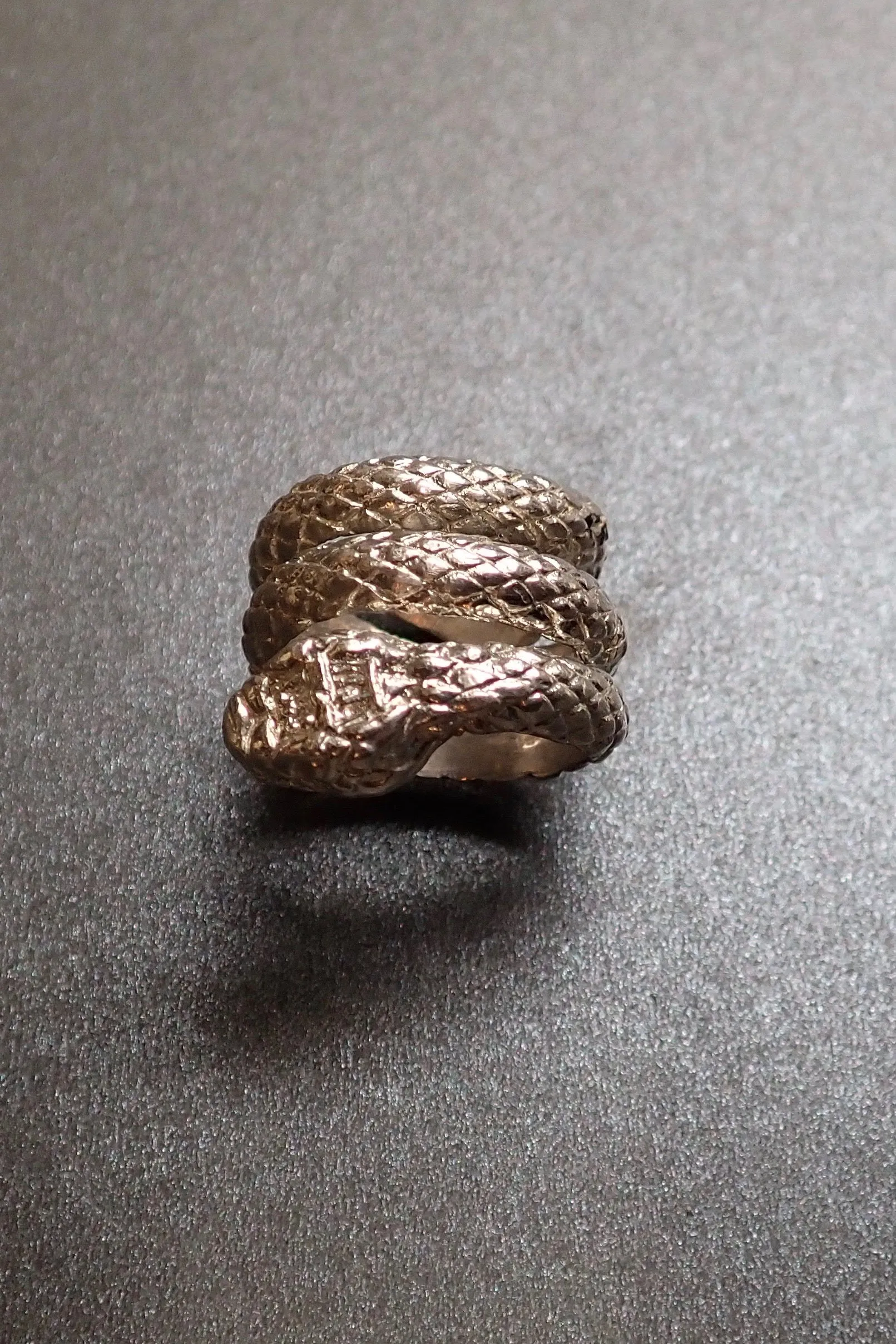 SILVER SNAKE RING